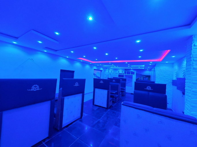 Food & Drinks 5, B Garden Palisades, Ikorodu