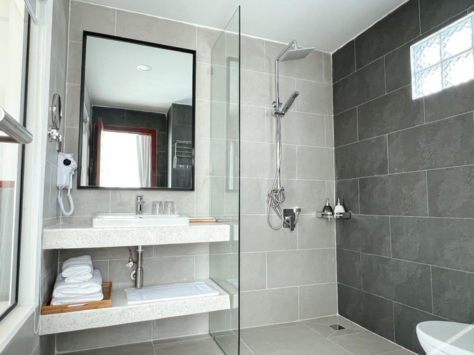 Bathroom 4, Emerald Residence - Kampot, Kampot