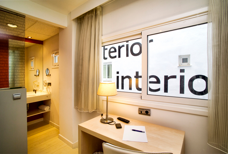 Bathroom 4, Europa Jaen, Jaén