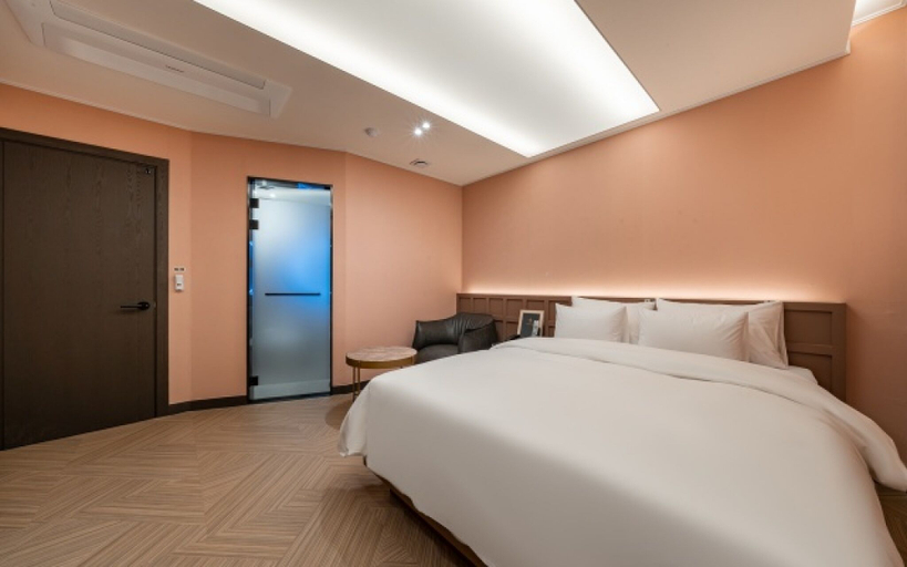 Bedroom 2, Uijeongbu Hotel Star, Uijeongbu