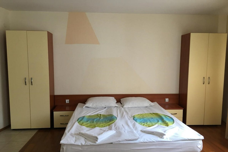 Bedroom 2, Bravo Apartments, Nesebar