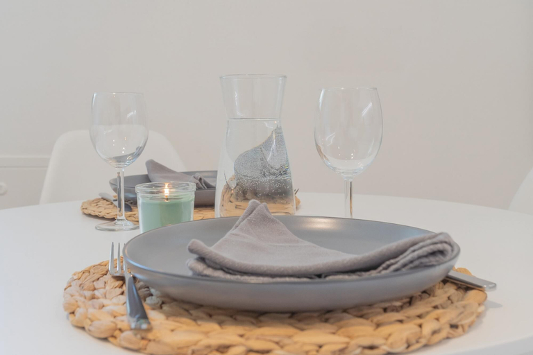 Room 5, Salvia & Ginepro Apartments by Rent all Como, Como