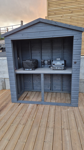 BBQ/picnic area, Croft 21 Glamping, Highland
