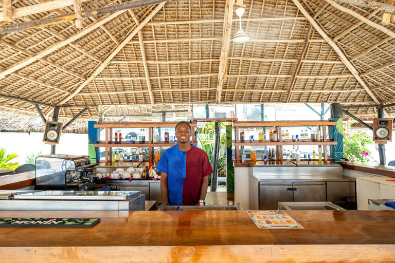 Food & Drinks 5, Mano Kendwa Beach, Kaskazini 'A'