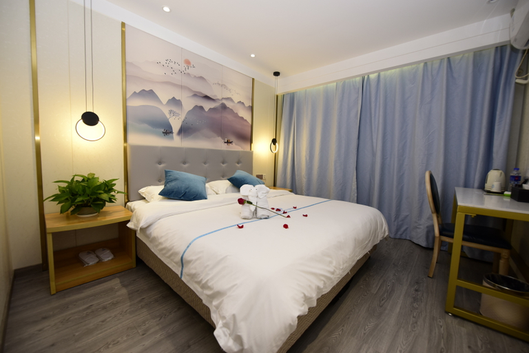 Bedroom 4, Longchen Holiday Hotel, Shanghai