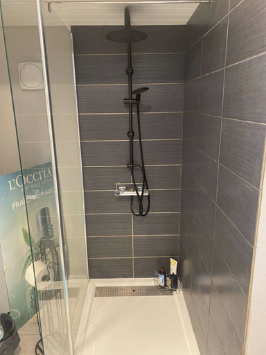 Bathroom 2, ESPACE ATYPIQUE DETENTE BIEN-ETRE, Isère