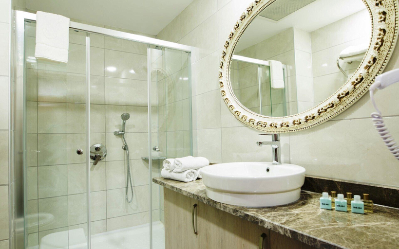 Bathroom 5, Helen Troya Hotel Geyikli, Ezine