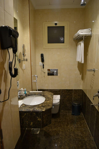 Bathroom 5, Al Shahba Al Faiha Hotel, Jeddah