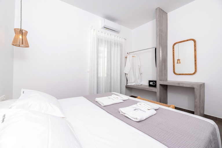 Bedroom 4, AquaLung Suites, South Aegean