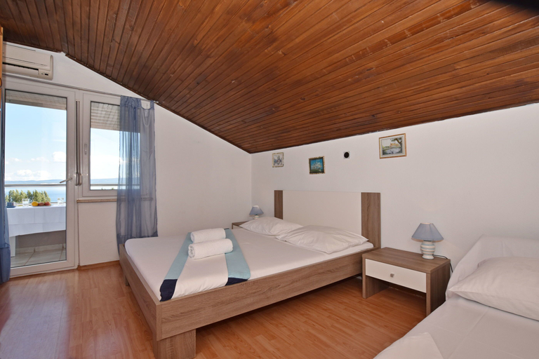Bedroom 3, Apartments Ana, Dugi Rat