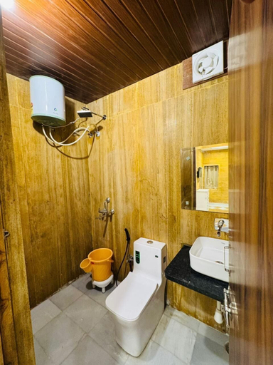 Bathroom 3, Mama Mia Jaisalmer, Jaisalmer