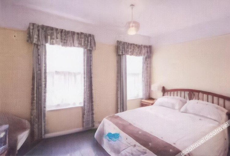 Bedroom 2, Severn View Hotel, Worcestershire