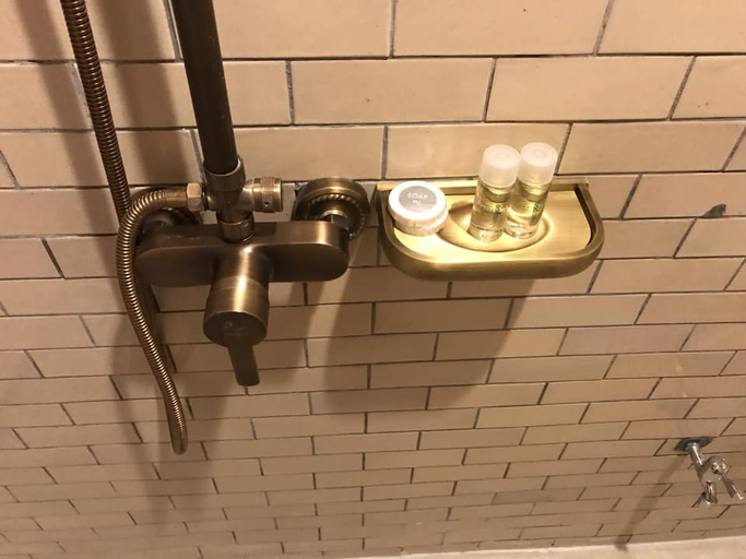 Bathroom 4, Bansuansomboon, Sangkhla Buri
