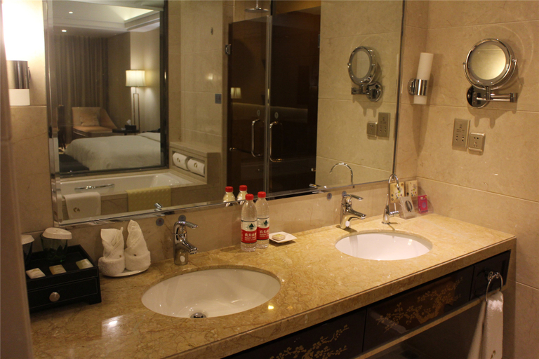 Bathroom, Jiangsu Yonglin International Hotel, Yancheng