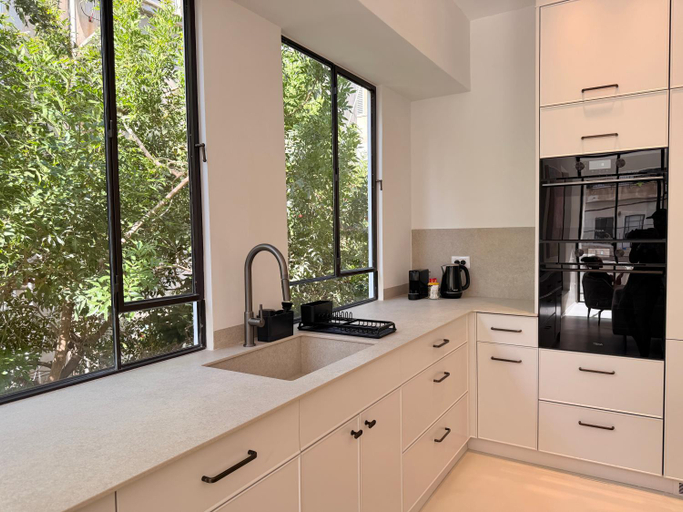 Others 4, Beach Apartment TLV - Exclusive