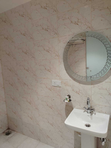 Bathroom 2, Rivaz Hotel And Restaurant, Delhi