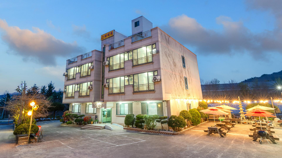 Exterior & Views, Donghae starbeach pet pension, Donghae