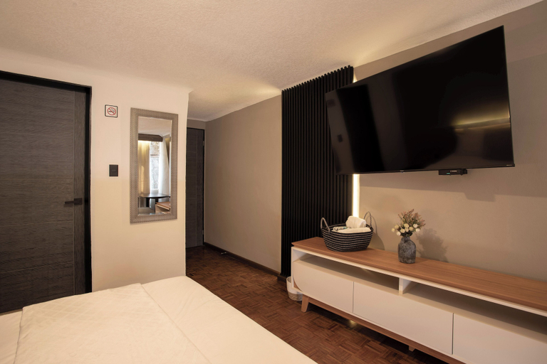 Room 2, Hotel Miranthia Cuernavaca Adults - Only, Huitzilac