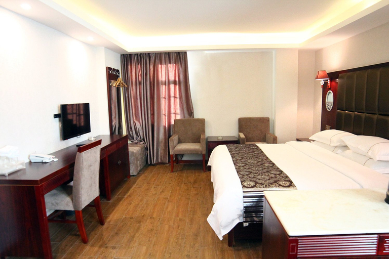 Bedroom 2, Heyang Nanshan Hotel, Hengyang