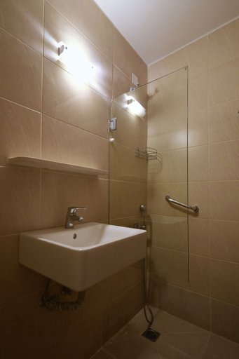 Bathroom 5, PEARL Hotel, Crete