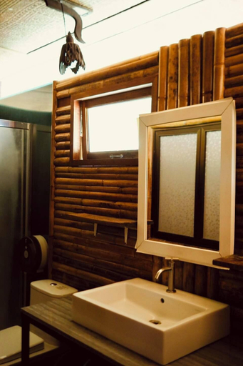 Bathroom 3, PraiwanRaftHouse, Ban Ta Khun