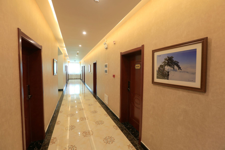 Others 5, Menghua Business Hotel, Weinan