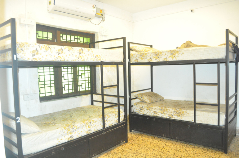 Bedroom 3, Kites Hostel and Rooms Goa - Near to Vagator Beach and Hilltop - Fine Dine Restaurant, North Goa