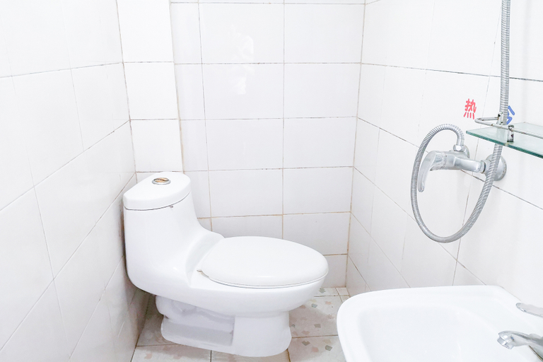 Bathroom 3, Ningbo tongxin hotel, Ningbo