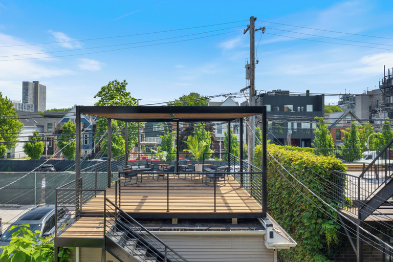 Exterior & Views, Wrigleyville Suites, Cook