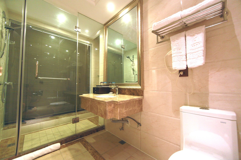 Bathroom, Hongjia International Hotel, Zhengzhou