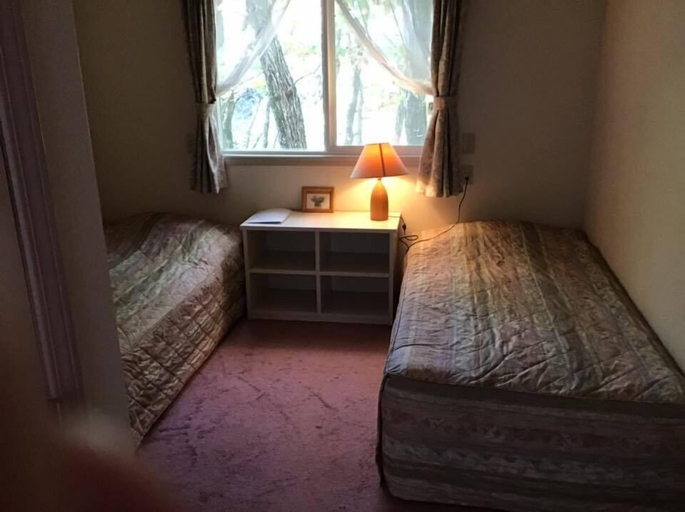 Bedroom 2, Merry King's, Ten'ei