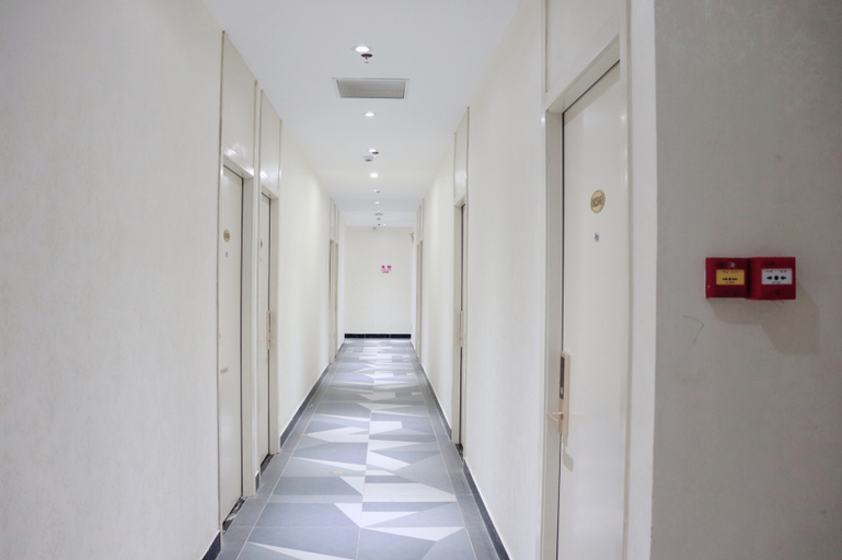 Others 4, Zhuhai L Hotel (Gongbei Port High-speed Railway Station), Zhuhai