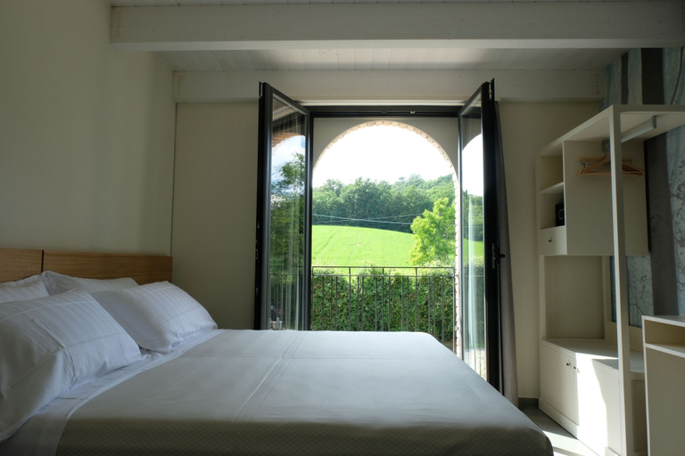 Bedroom 4, Agriturismo I Tre Colli, Parma