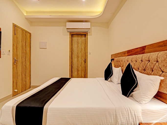 Bedroom 2, RROOMS Hotel Heera Grand, Lucknow