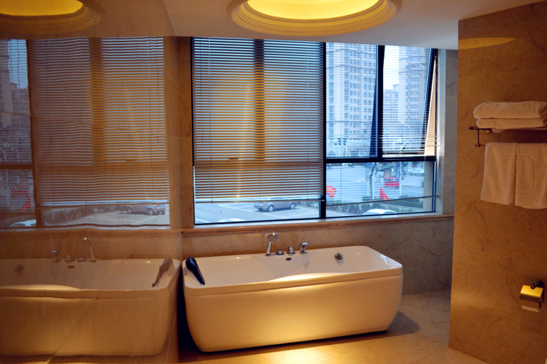 Bathroom 4, Putin Kokusai Hotel, Huai'an