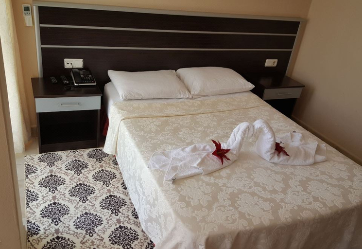 Bedroom 3, Kartal Hotel, Antalya