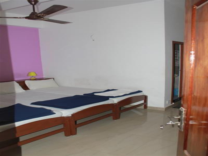 Bedroom 3, Italia Tourist Home, Theni