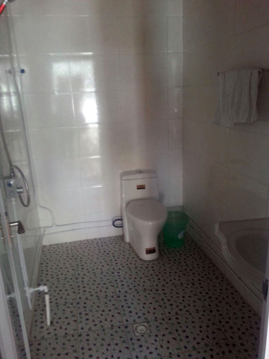 Bathroom, Dunhuang Hu Yang Inn, Jiuquan