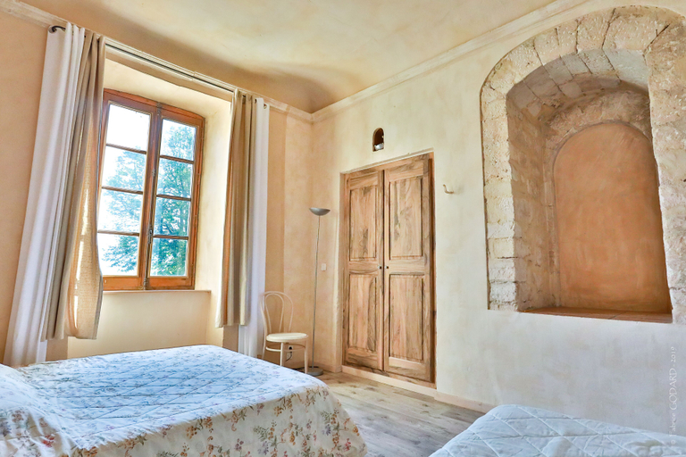 Bedroom, Les Jardins de l'Abbaye, Alpes-de-Haute-Provence