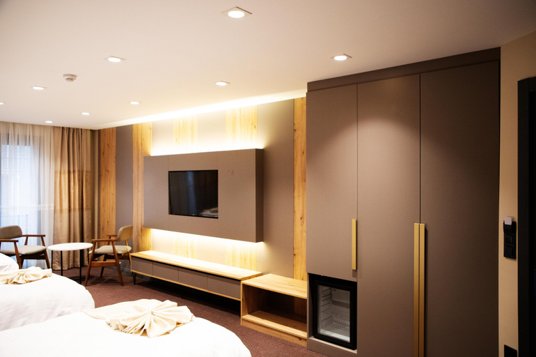 Bedroom 2, Sabiha Sultan, Beyoğlu