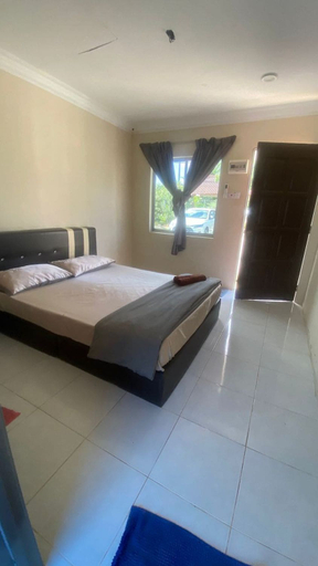 Room 2, Hotel O D Mama Chalet, Sik