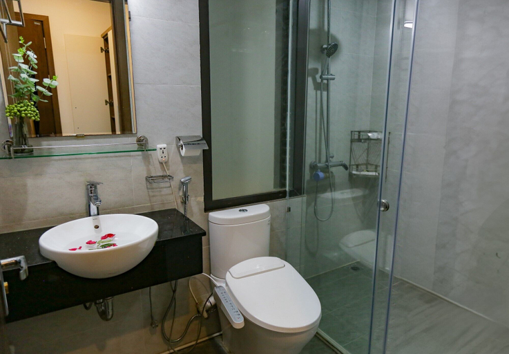 Bathroom 3, Radiant Pegasy Apartments & Travel, Tây Hồ