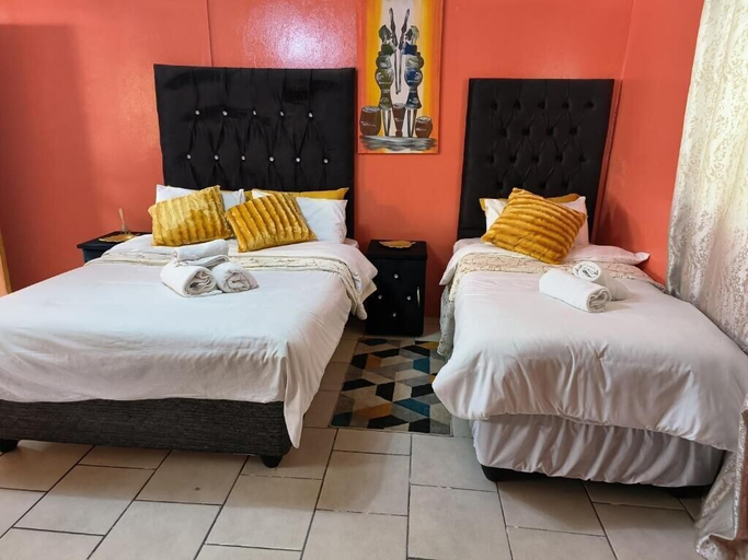 Room 3, Room-acama Guest House 455 Long rd, Welk, Lejweleputswa