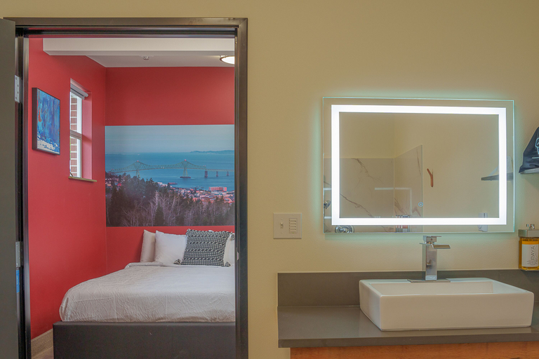Bedroom 1, The Inn at 515 15th, Clatsop