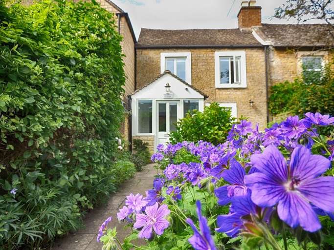 Exterior & Views 1, Woodbine Cottage, Gloucestershire