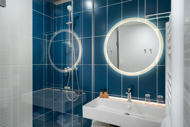Bathroom 5, Hôtel Miléade Les Pléïades La Baule, Loire-Atlantique