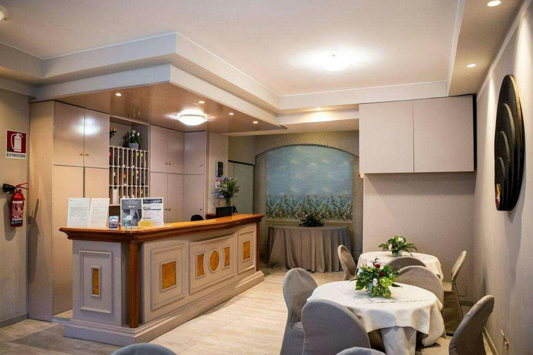 Public Area, Hotel Astor, Piacenza