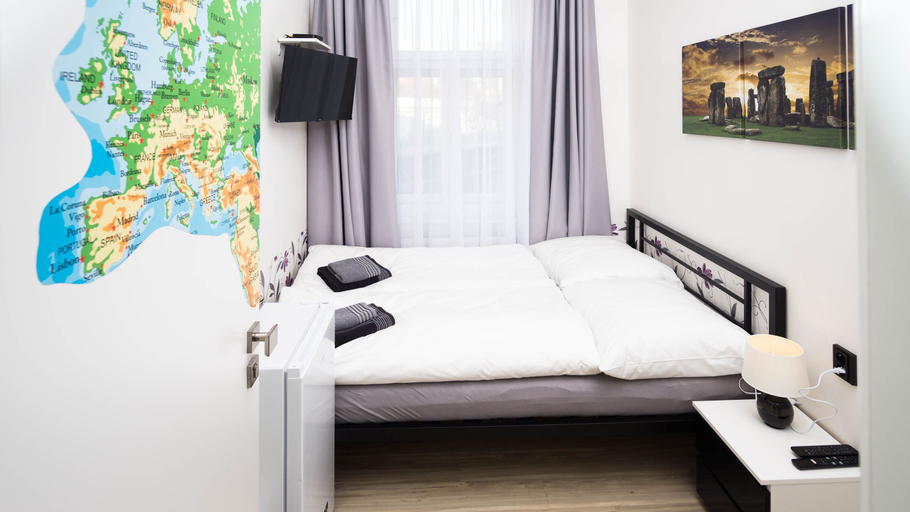 Bedroom 4, Apartment CONTINENTS by Train & Bus st., Praha 1