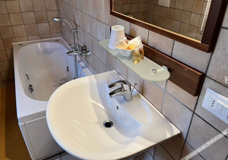 Bathroom 3, B&B Ai Tigli, Udine