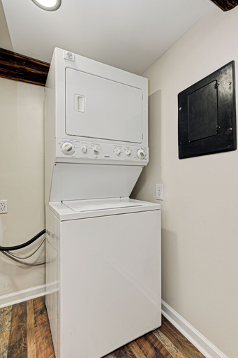 Bathroom 4, Newly Listed-Private 25-Acre Escape Near Red River Gorge, Lee